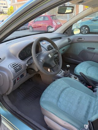 Peugeot 206 2001