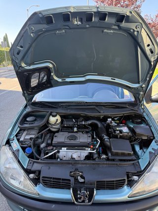 Peugeot 206 2001