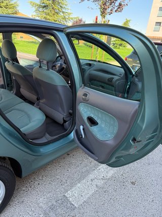 Peugeot 206 2001