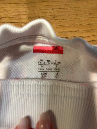 Felpa Adidas StellaSport bianca e rossa