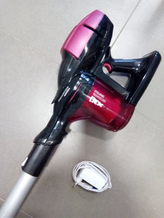 Aspiradora Rowenta Xpert Essential 260