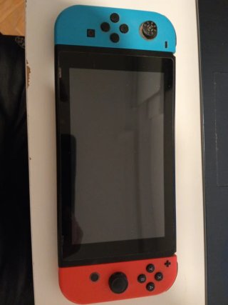 Consola Nintendo Switch Azul y Rojo