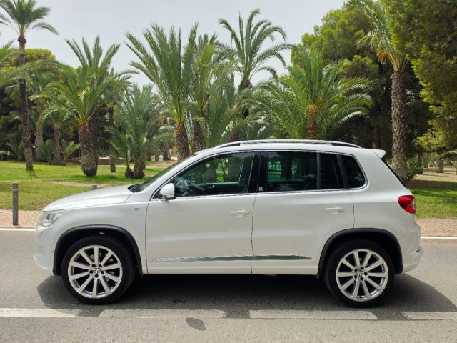VOLKSWAGEN TIGUAN R LINE DSG 140CV