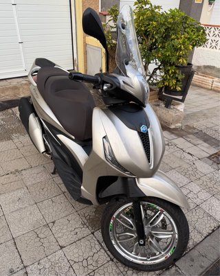 Piaggio Beverly 400hpe Nov 2021
