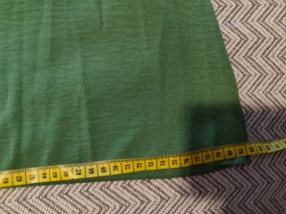 Vestido largo verde con fruncido.Pone XL pero es M