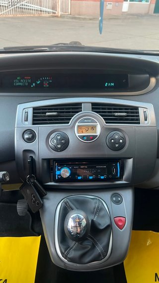 Renault Scenic Etiqueta B