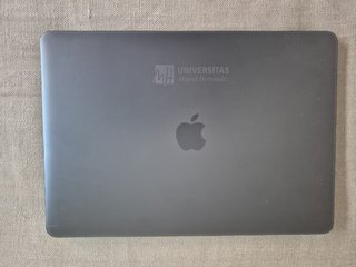 MacBook Air 13 M1, 8GB 256GB SSD. Impecable