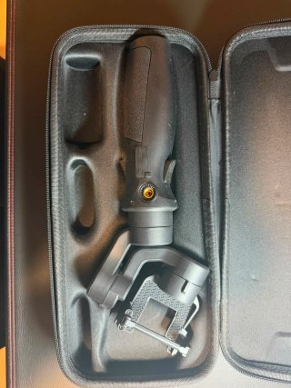 GoPro Hero11 Black e Gimbal Hohem iSteady Pro 4