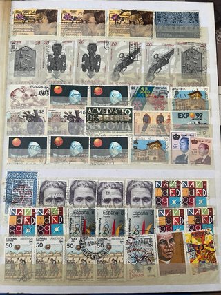 Gran colección de sellos de España y extranjeros