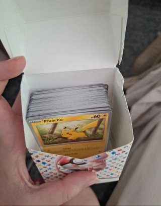80 carte Pokémon 151 in bulk