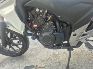 Honda CB500F Naked Blanca y Negra