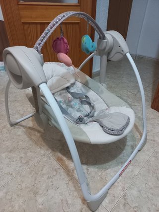 Columpio Cozy Kingdom Compacto y Plegable
