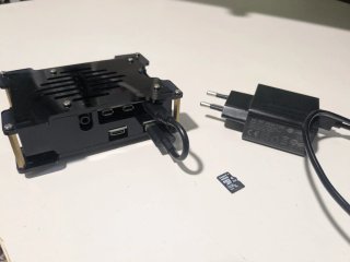 Raspberry Pi 4B 4GB + SD 128GB