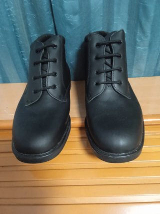 TALLA:43.Botines Robusta Gore-Tex Piel Negro.