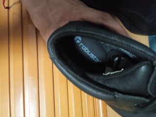 TALLA:43.Botines Robusta Gore-Tex Piel Negro.