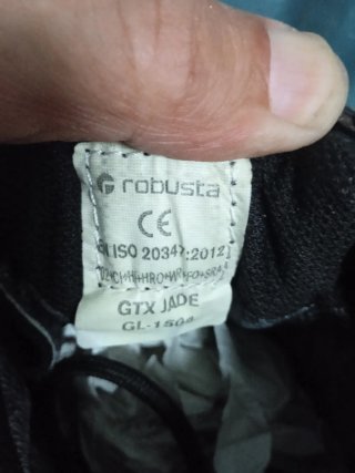 TALLA:43.Botines Robusta Gore-Tex Piel Negro.