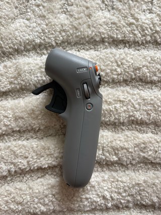 Dron DJI Avata 2 Explorer Combo