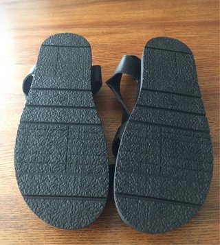 Sandalias negras plataforma. Talla 39/40.