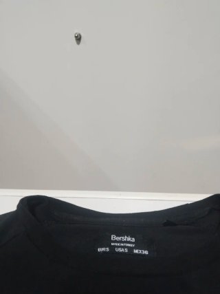 Camiseta Bershka LA SUNSET Negra