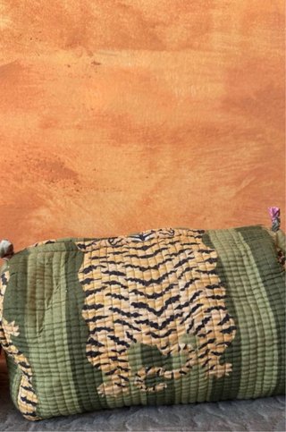 Neceser grande impermeable floral
