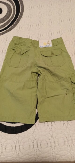 Pantalones cortos de rayas beige