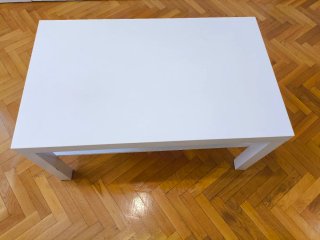 Mesa baja salón de Ikea blanca