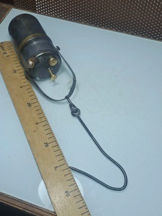 Lámpara de carburo antigua