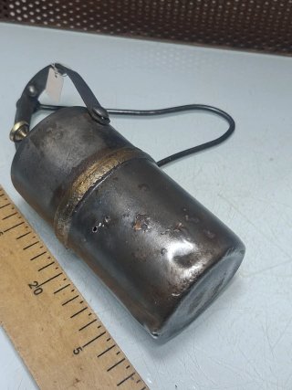Lámpara de carburo antigua