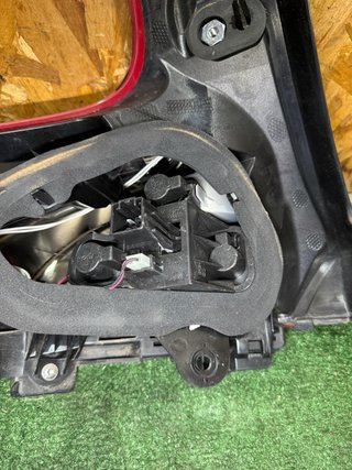 Piloto trasero derecho Volvo V40