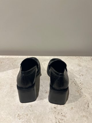 Zapatos Zara tacón imitación piel negro talla 37
