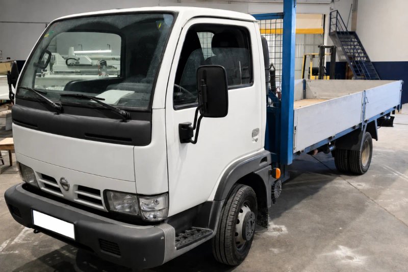Nissan Cabstar 2005 - foto 1