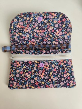 Cartera de tela cuadros y flores