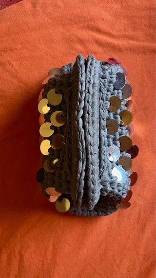 Borsa uncinetto fatta a mano con paillettes