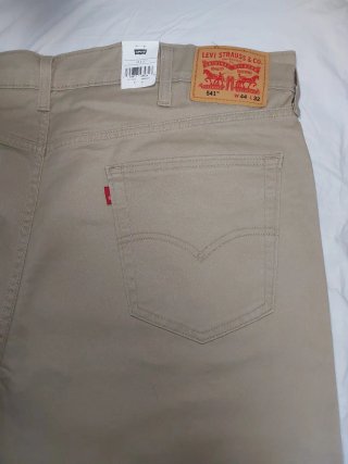 Pantalón Levi's Beige Talla W44 L32