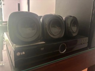 Home cinema LG 5.1 negro