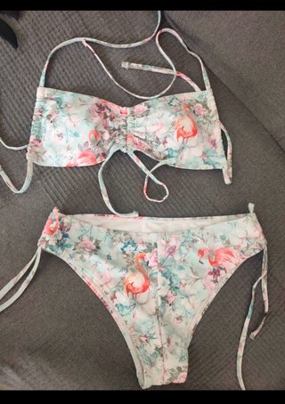Lote Toalla Doble y Bikini Talla S - Nuevos!