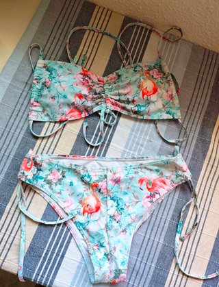 Lote Toalla Doble y Bikini Talla S - Nuevos!