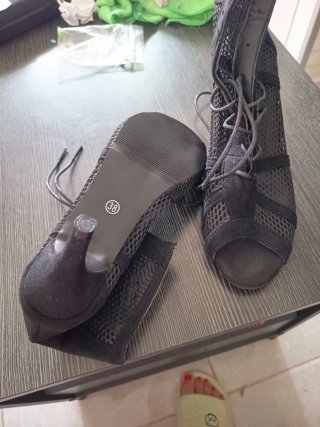 Botines de malla negros con cordones