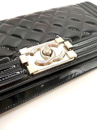 Bolso Clutch Chanel Boy Negro Charol