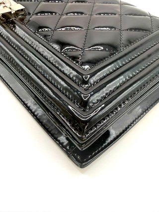 Bolso Clutch Chanel Boy Negro Charol