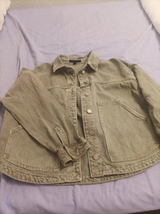 Chaqueta vaquera Zara verde oliva