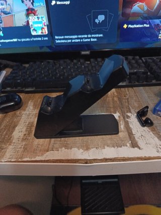 Caricatore GIVO per PS4 funzionante