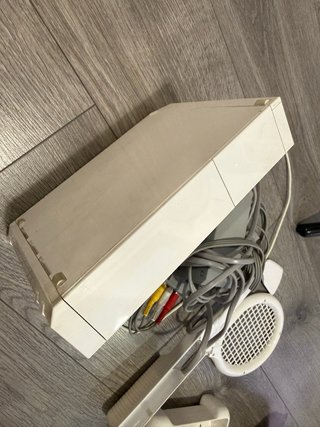 Nintendo Wii con Wii Fit y accesorios y juegos