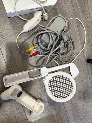 Nintendo Wii con Wii Fit y accesorios y juegos