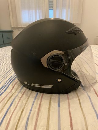 Casco Moto LS2 Negro con Visera Solar