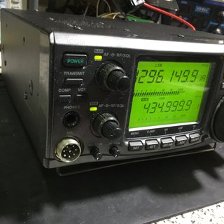 ICOM IC-910H VHF/UHF/SHF Transceptor