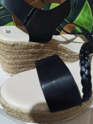 Sandalias negras Nuevas Talla 36