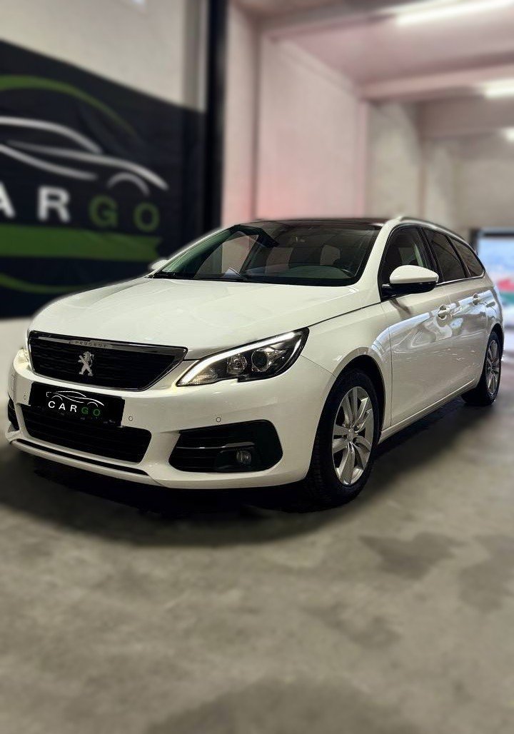 Peugeot 308 2019 - foto 1