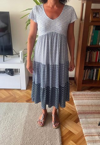 Vestido largo estampado azul y blanco
