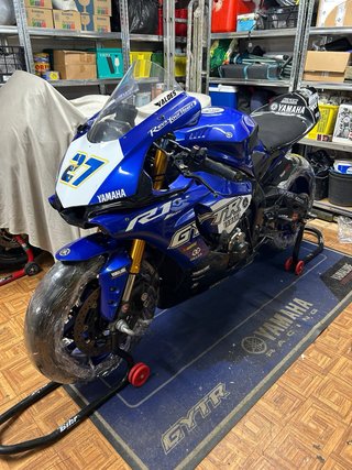 YAMAHA R1 2017 - CIRCUITO